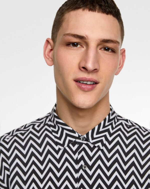 Twin Zigzag Shirt